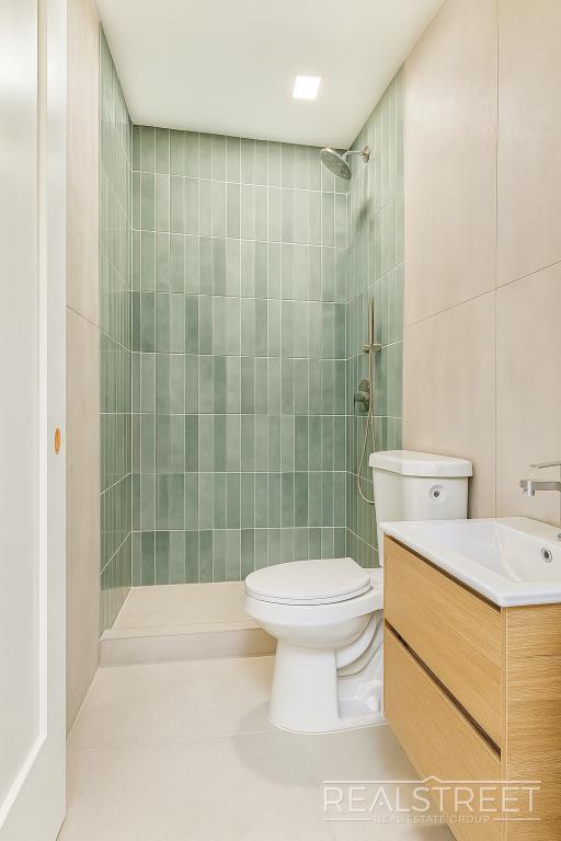 Building Photo - Stylish 1-Bedroom Apartment with Modern Amenities in Bed-Stuy