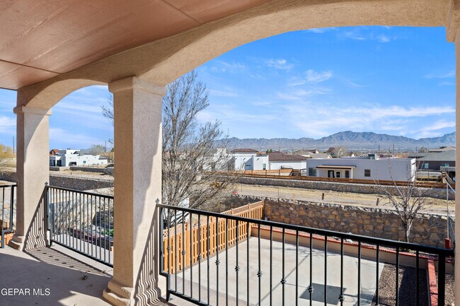 Building Photo - 6032 Valle Espanola Ln