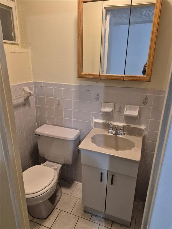 Building Photo - 818 E 51st St