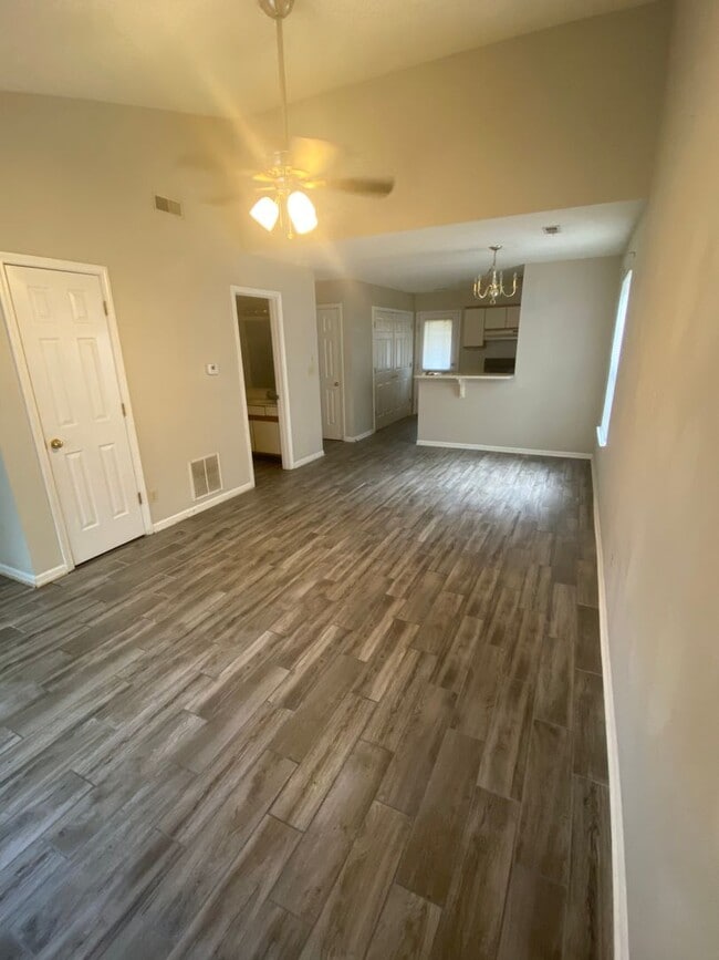 Building Photo - Santa Rosa Court 2416-2418