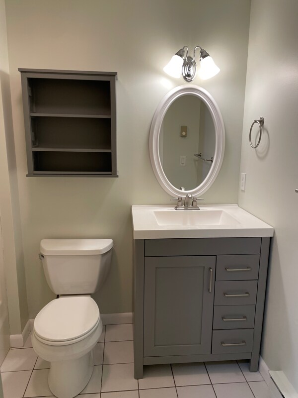 Building Photo - 42 N Main St