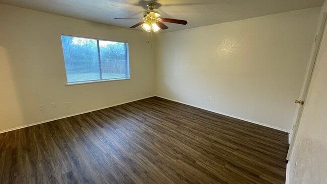 Building Photo - Very nice home in NRH in Birdville ISD