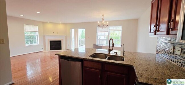 Building Photo - 3791 Knight Dr