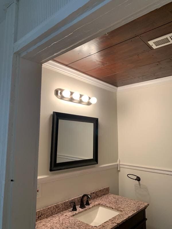 Building Photo - 526 Monroe St