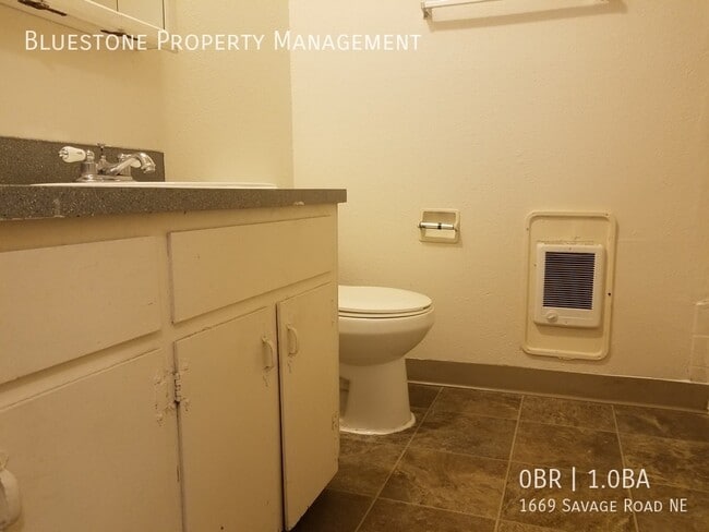 Building Photo - 1669 Savage Rd NE