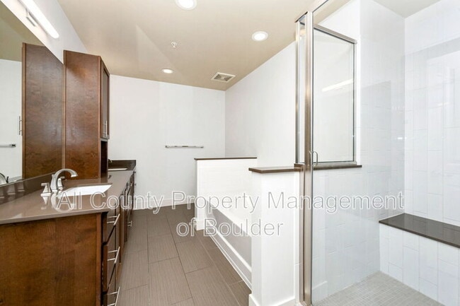 Building Photo - 3401 Arapahoe Ave