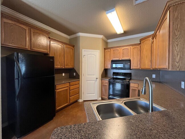 Building Photo - 3016 Beauford St