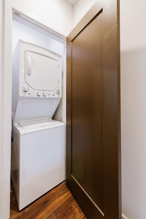 Laundry upstairs - 5257 S San Vicente Blvd