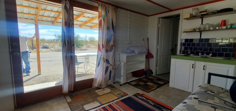 Building Photo - 1180 W Lewis Rd