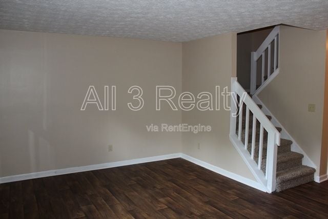 Building Photo - 195 Meadowbrook Ct