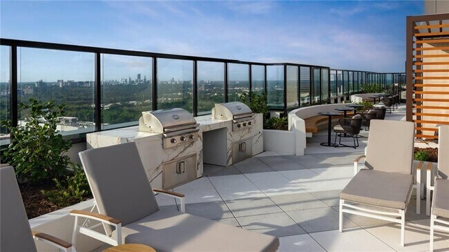 Building Photo - 1382 Peachtree St NE