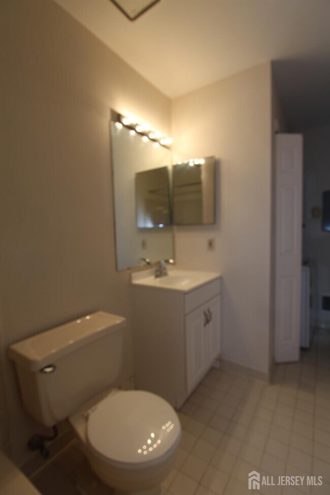 Building Photo - 4707 Ravens Crest Dr