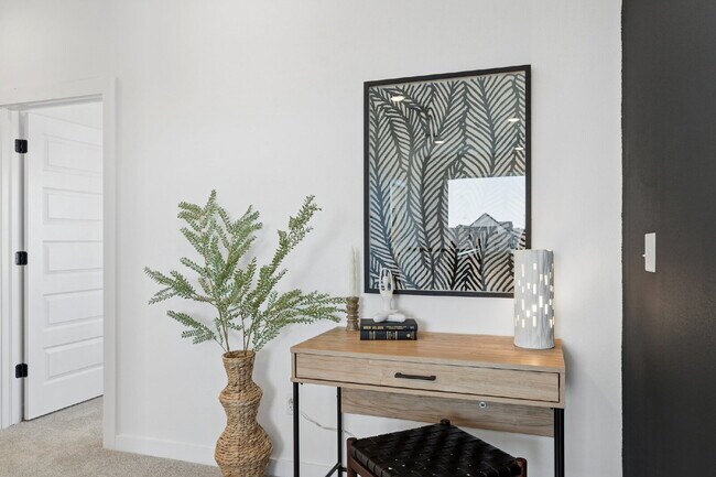 Building Photo - Fully Furnished Home in Broken Arrow