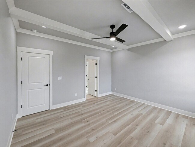 Building Photo - 52 Claxton Dr