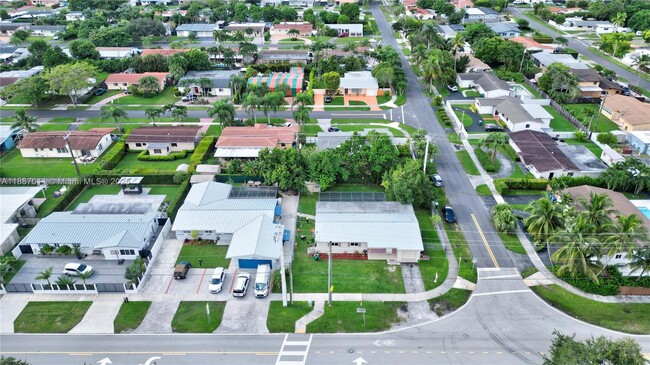 Building Photo - 8942 SW 16th St