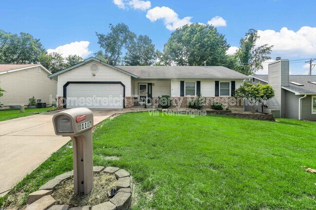 Primary Photo - 1117 Athena Way