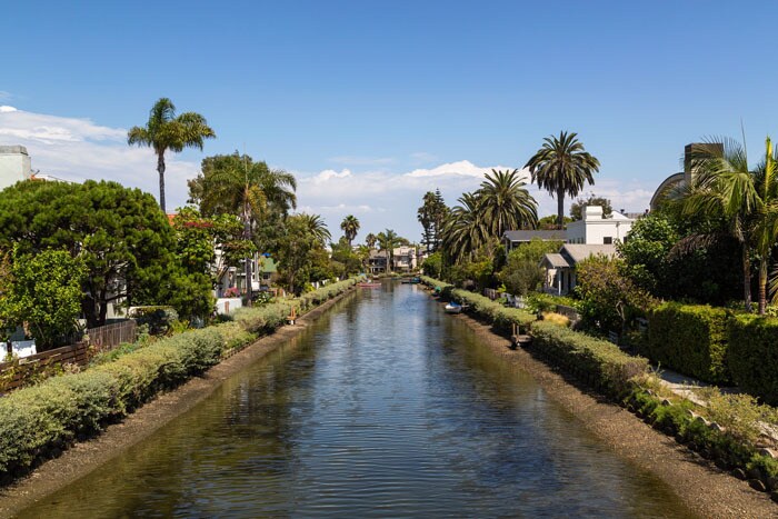 Building Photo - 432 Howland Canal