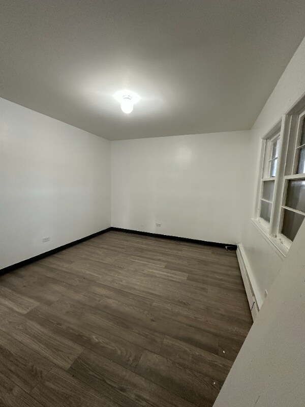 Building Photo - 1418 Roosevelt Rd