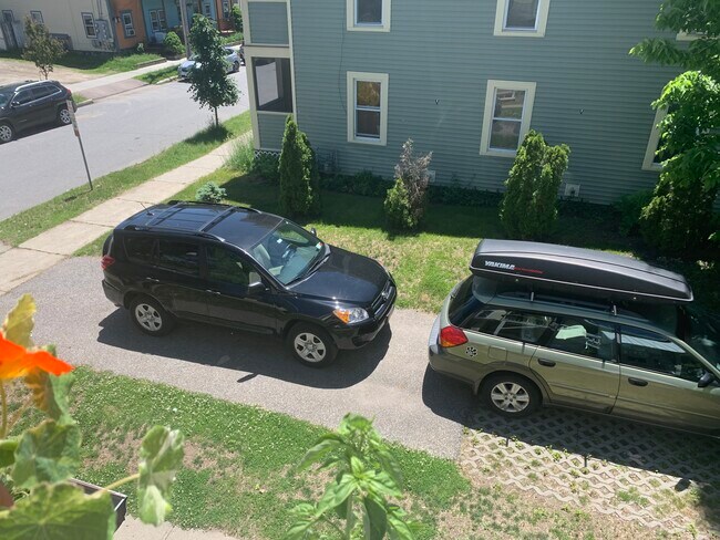 Building Photo - 125 Manhattan Dr