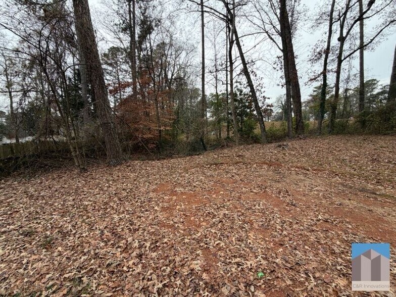 Building Photo - 804 Emerald Forest Cir