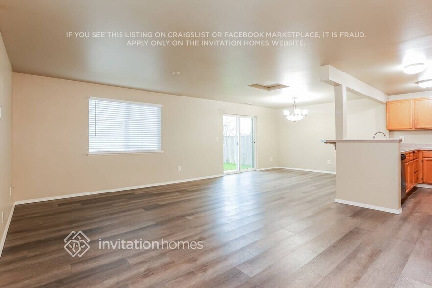 Building Photo - 4323 151st Pl NE