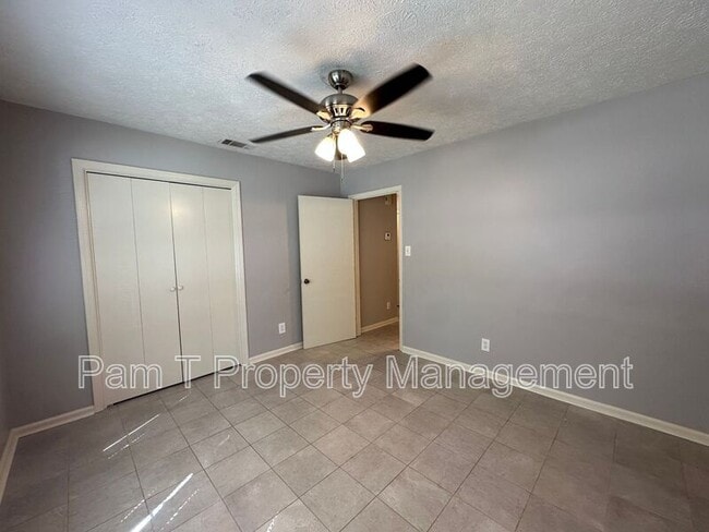 Building Photo - 1 Flowering Peach Ct