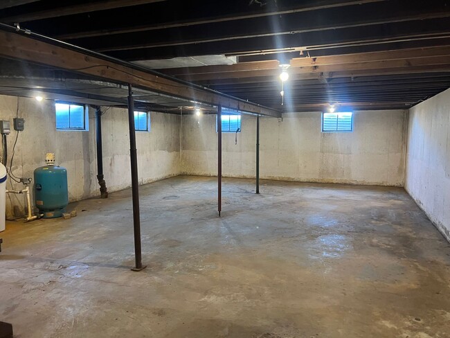 Building Photo - 5079 Byers Rd