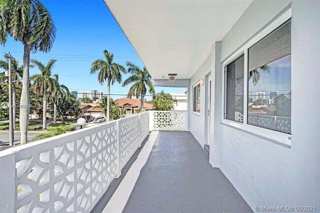 Building Photo - 600 Layne Blvd