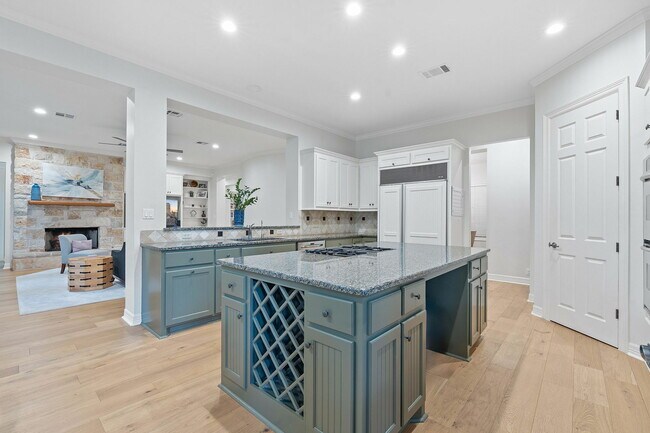 Building Photo - 6636 Dogwood Creek Dr