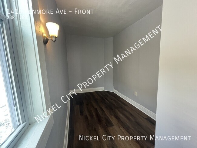 Building Photo - 1418 Kenmore Ave