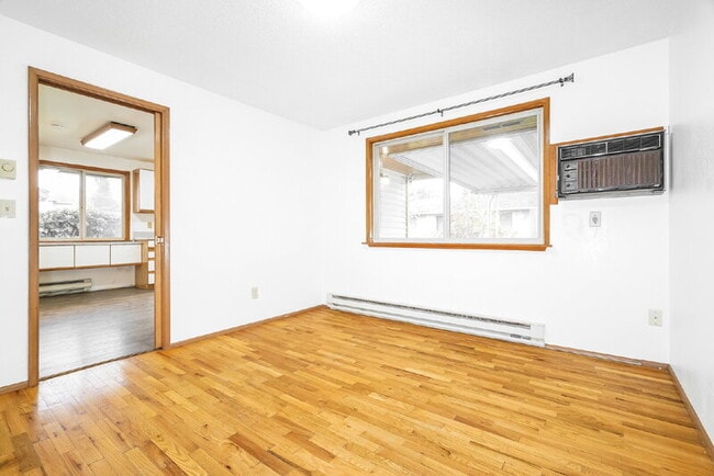 Building Photo - 7808 S Ainsworth Ave