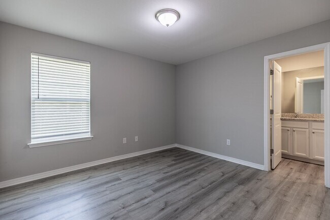 Building Photo - 13437 Antler Hl Rd