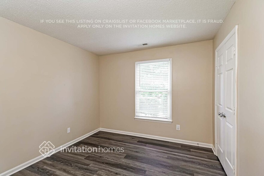 Building Photo - 5937 Loch Arbor Ln