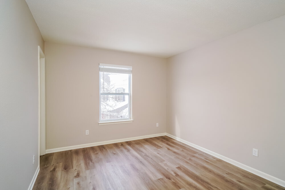 Building Photo - 9058 Bayview Cir