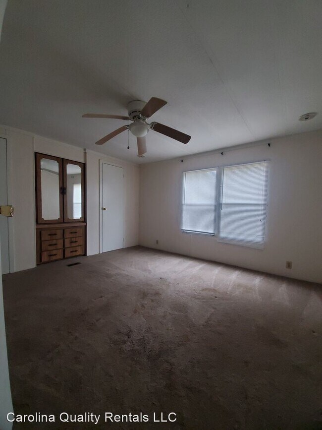 Building Photo - 100 Satterwhite Point Rd