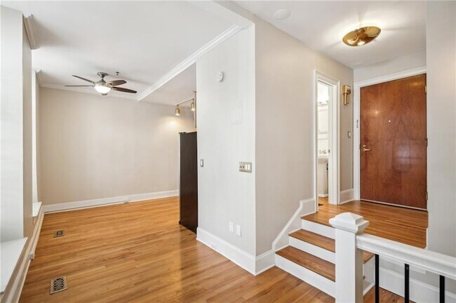 Building Photo - 30 5th St NE