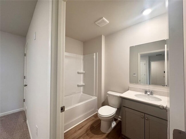 Building Photo - 22 Berryville Dr