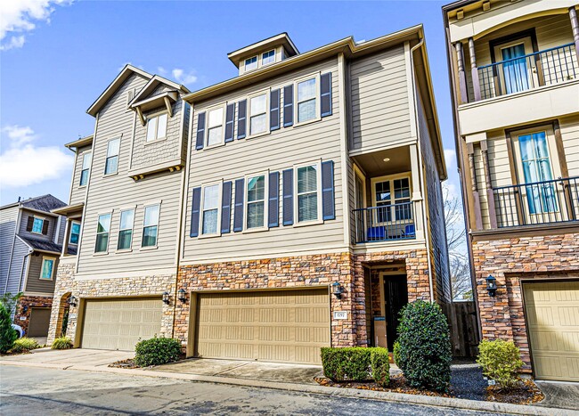 Building Photo - 1757 Sierra Crest Dr