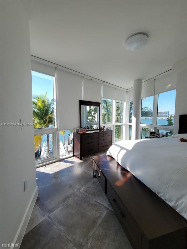 Building Photo - 3 br, 2 bath House - 6580 Indian Creek Dr ...