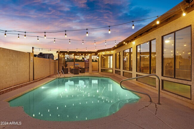 Primary Photo - 5431 W Cochise Dr
