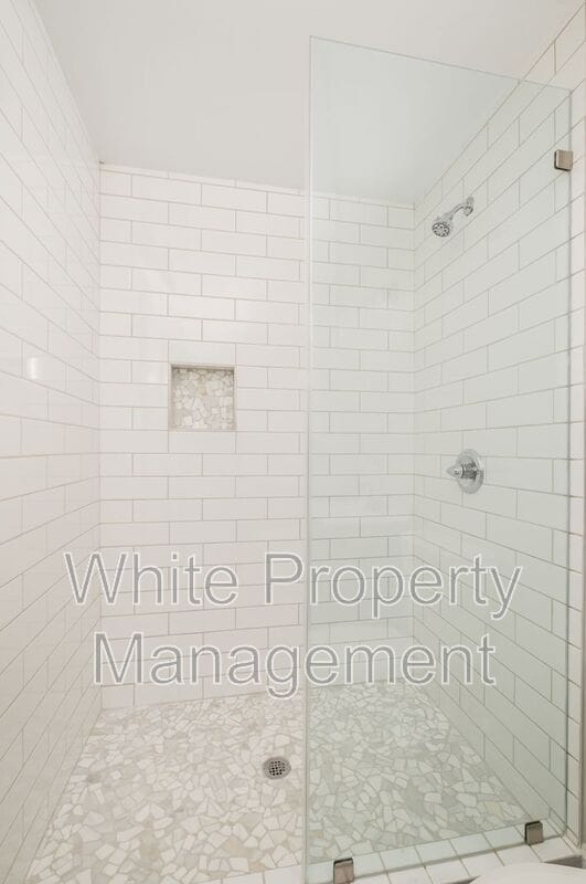 Building Photo - 4808 Northaven Dr