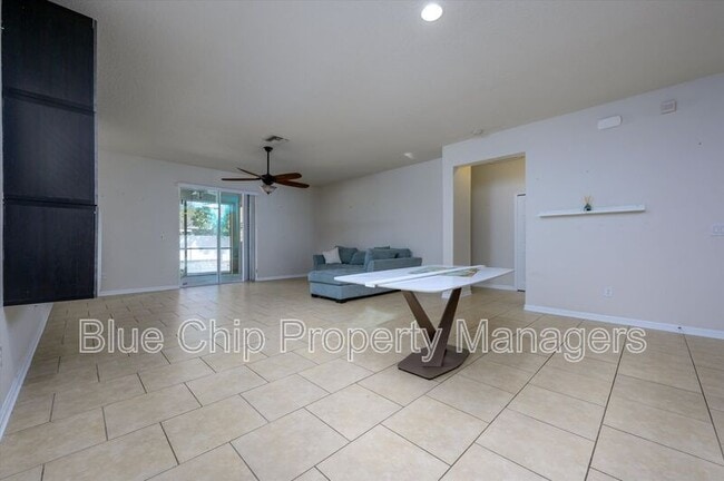 Building Photo - 20204 Autumn Fern Ave