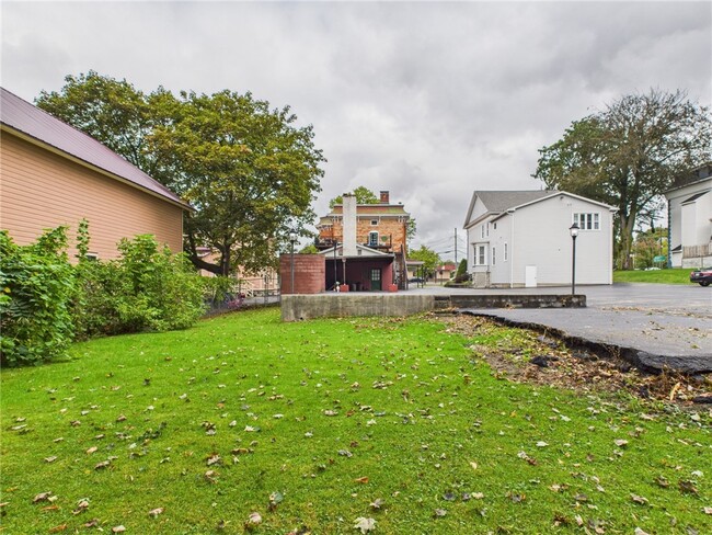 Building Photo - 40 E Genesee St