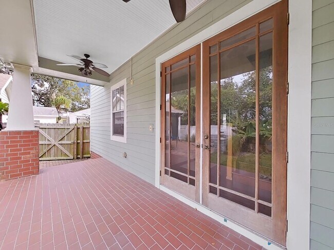 Building Photo - 4313 W Granada St