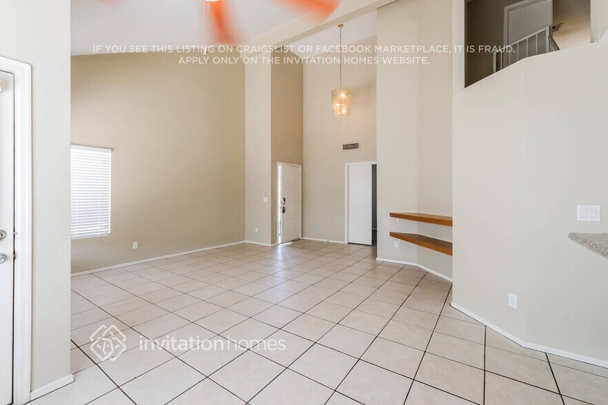 Building Photo - 10246 N 66th Ave