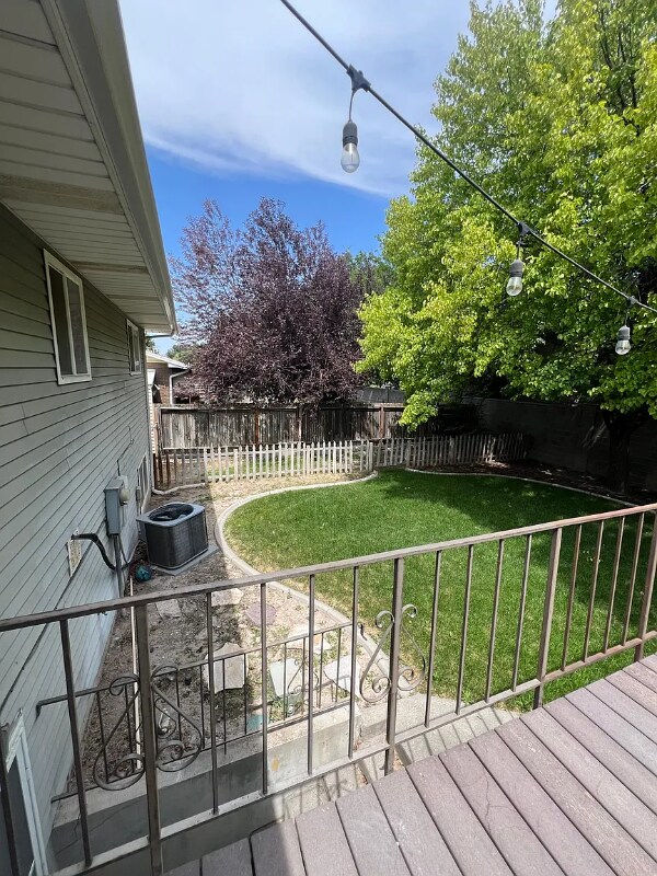 Building Photo - 5545 Hew Wood Dr