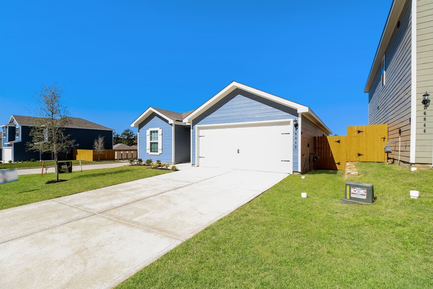 Building Photo - 26717 Frost Dr