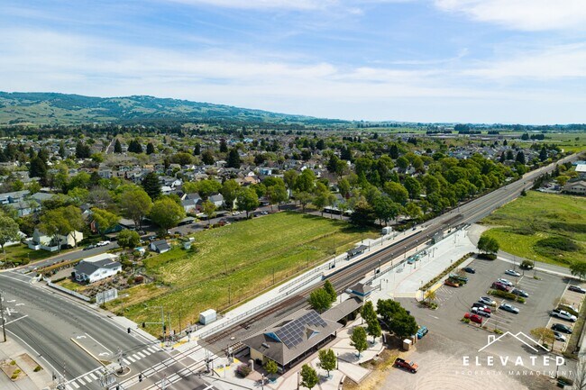 Building Photo - 8244 Windmill Farms Dr