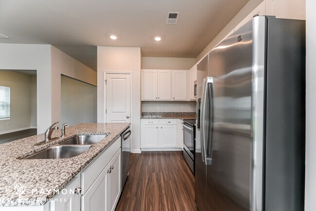 Building Photo - 376 Augustine Dr