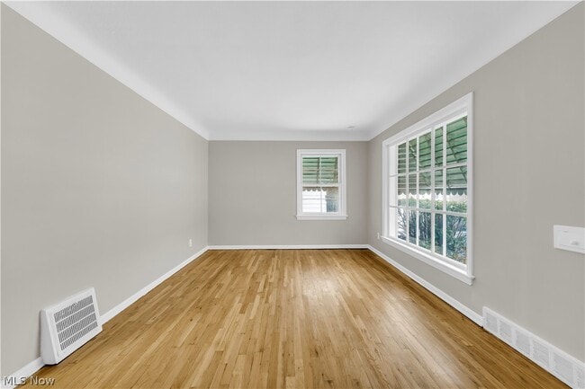 Building Photo - 21440 Fuller Ave